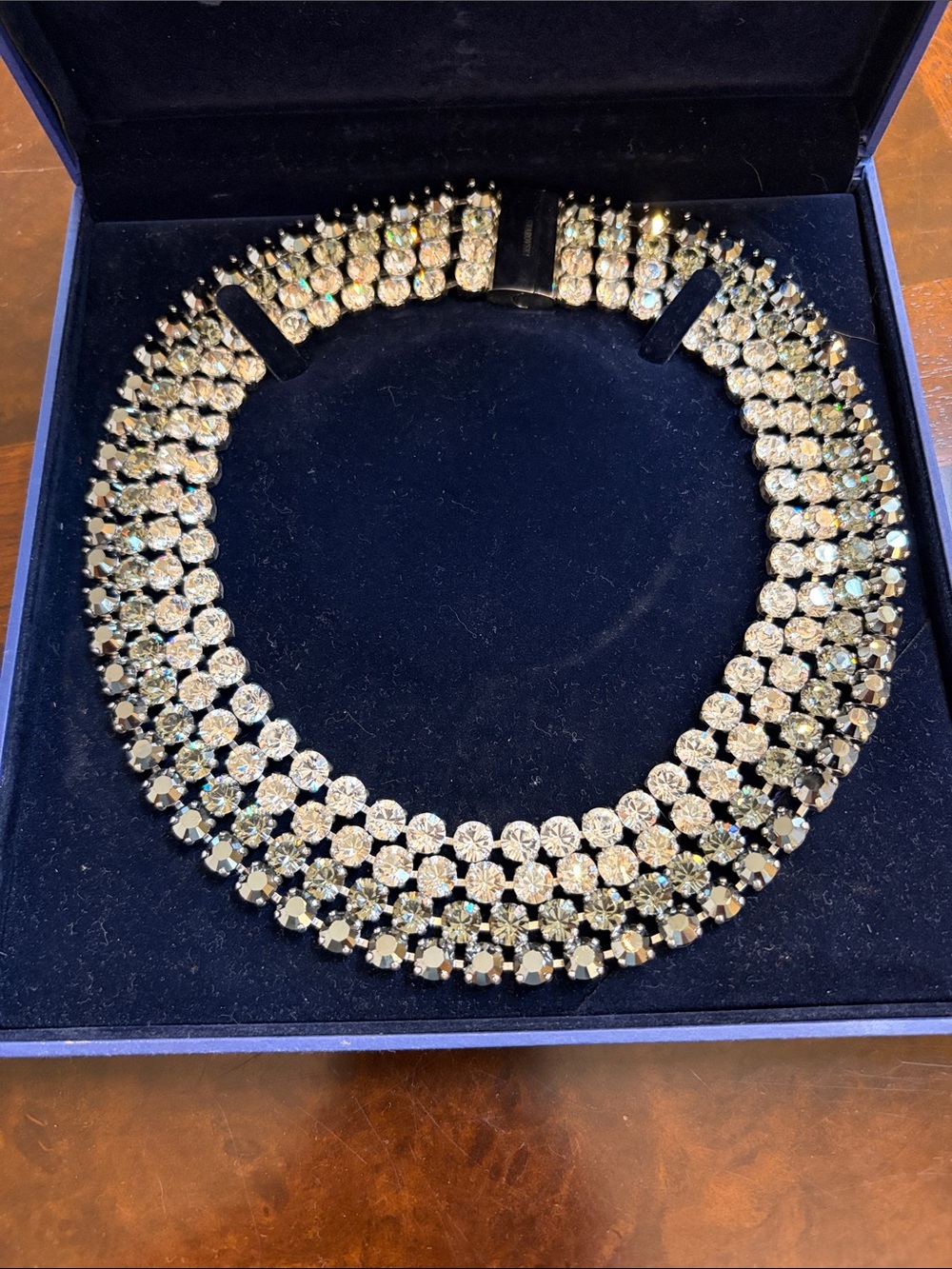 Swarovski hot Montana necklace
